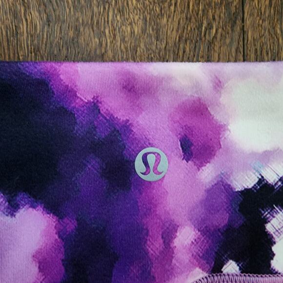 Lululemon Wunder Under Crop III in Blooming Pixie Multi, Size 4 Style # W6H08S - Picture 10 of 11